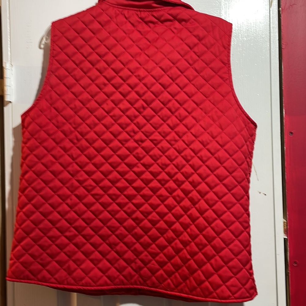 Dealers & Damon’s Vest View 5